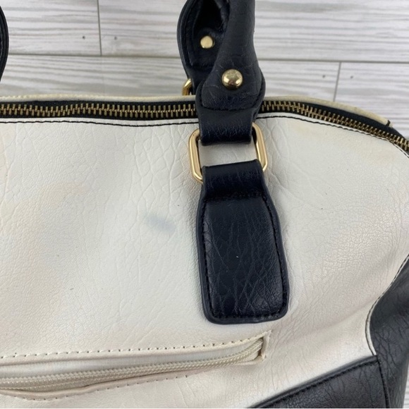 Marc New York Andrew Marc Handbag w/ White Perforated Vinyl Lace - Picture 6 of 12